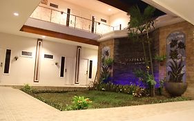 OYO 1239 Mojokerto Classic Homestay